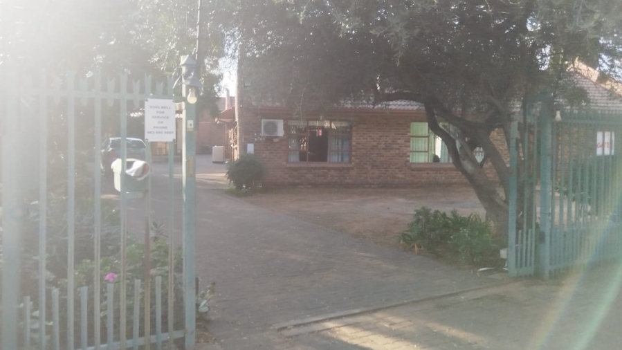 12 Bedroom Property for Sale in Pellissier Free State